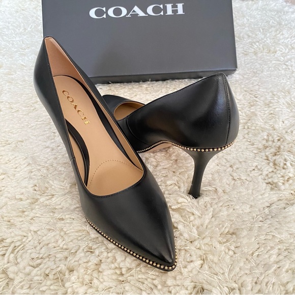 NEW COACH Samantha  Pointed Toe Pump Black/Gold Leather 7.5 - Picture 1 of 12